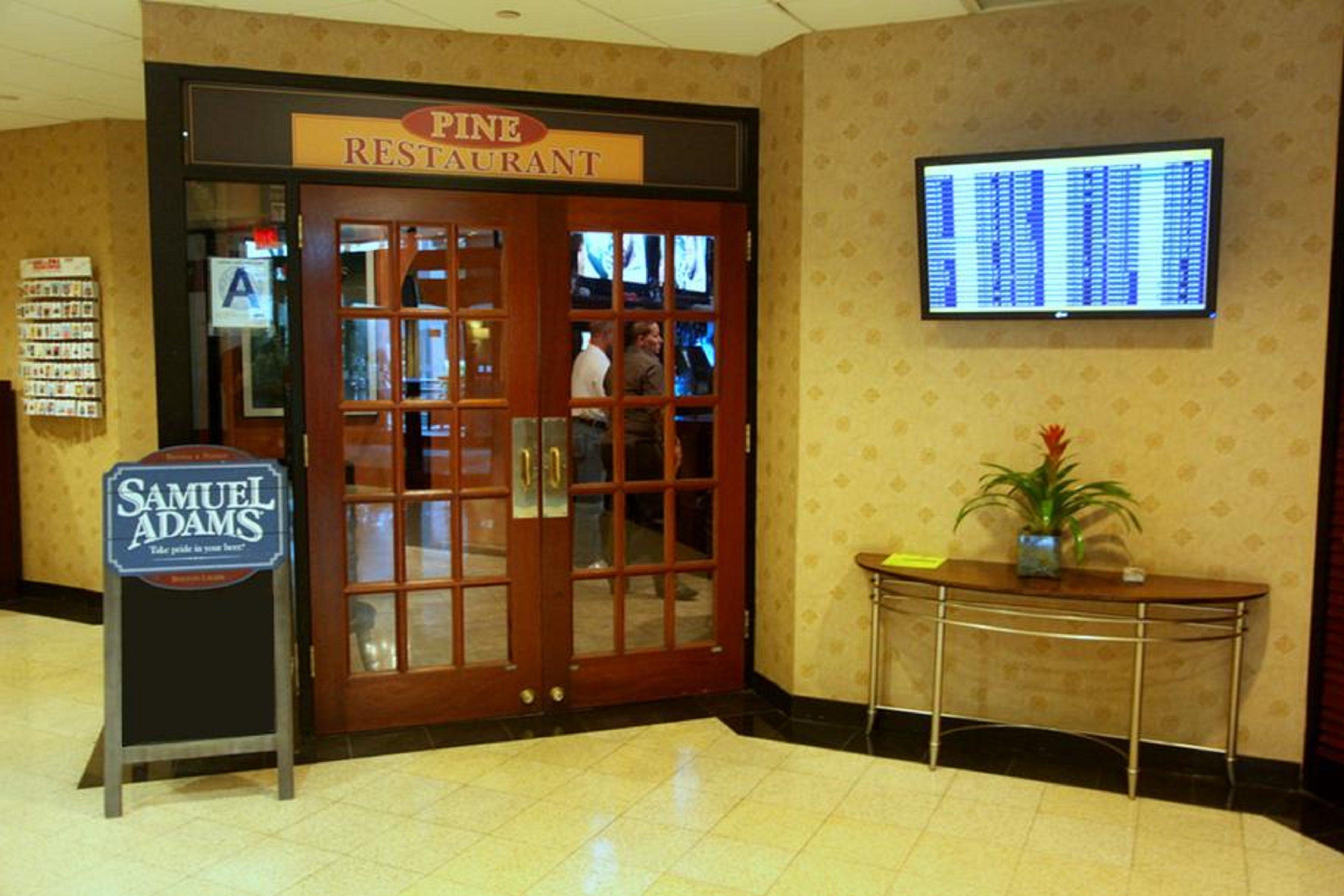 The Laguardia Hotel New York Esterno foto